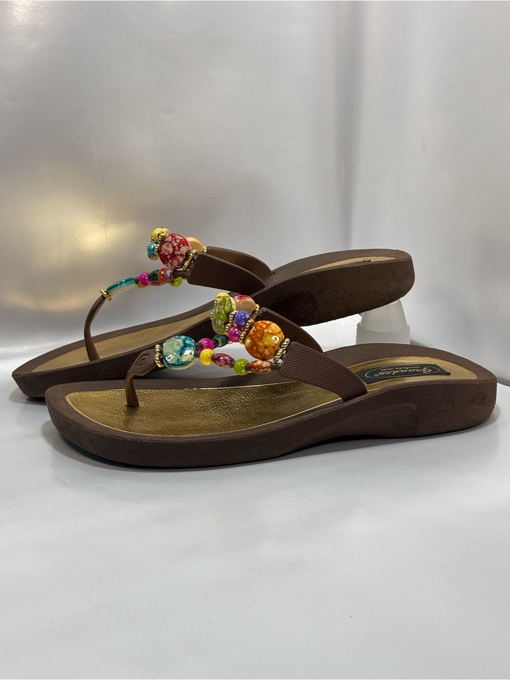 Grandco Women's US Size 8 Marble Deluxe Beaded Thong Sandal.